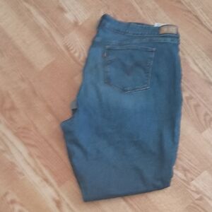 Levi's Blue Ankle & Cropped Jeans